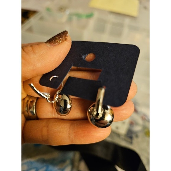 NWT! Swarovski Crystal Round Royal Blue Earrings Wedding. No Swan Stamp! Shiny - Picture 4 of 6